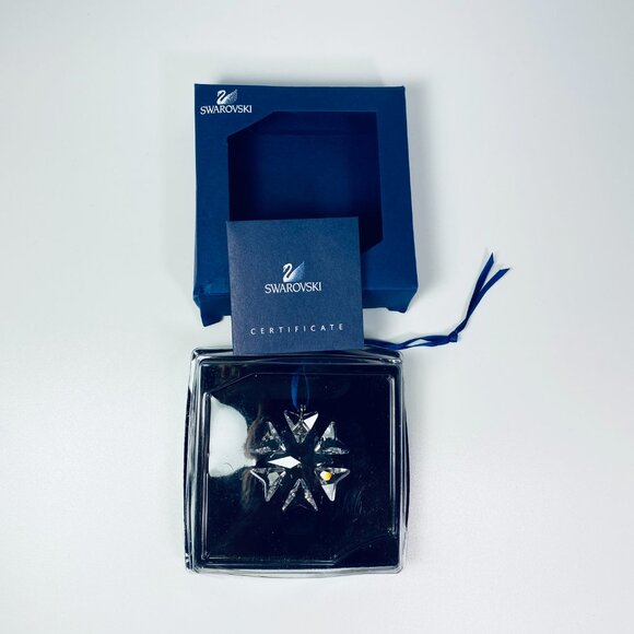 Swarovski Christmas Ornament  Snowflake/star Original Box Great condition - Picture 3 of 6